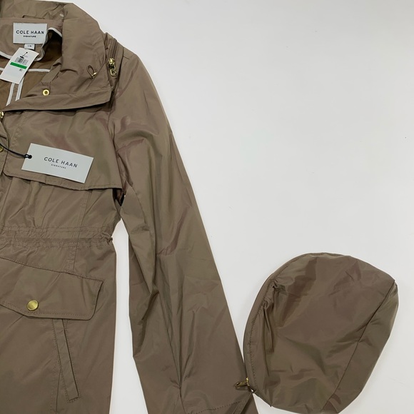 NWT Cole Haan Packable Rain Jacket various sizes - Picture 2 of 4